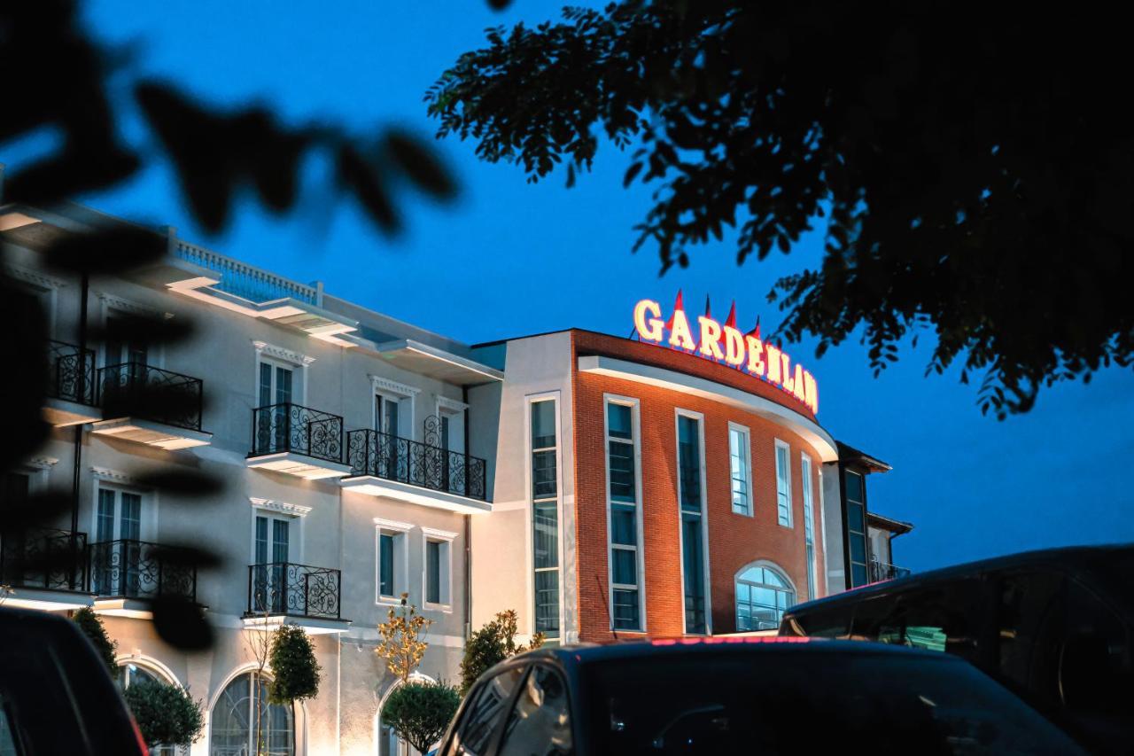 Gardenland Resort Shkoder Exterior photo